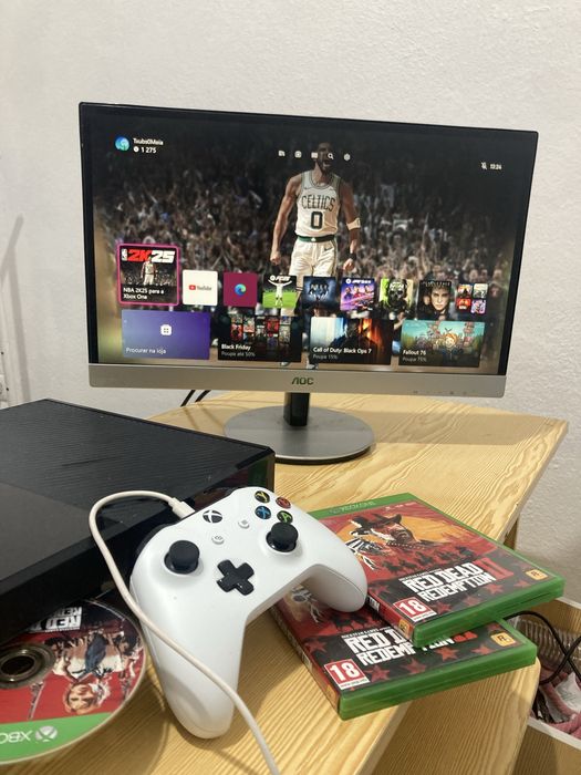 Xbox One S 500Gb + 1monitor Aoc + 1 comando + 2 jogos