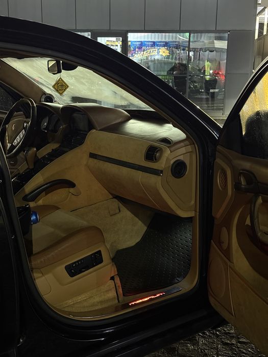 Porshe cayenne 4.5 turbo magnum