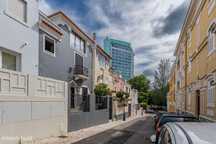 Moradia totalmente renovada no coração de Lisboa, com 4 suites