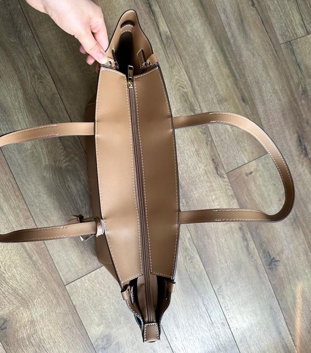 Сумка коричнева жіноча вмістка reserved трендова шопер великс