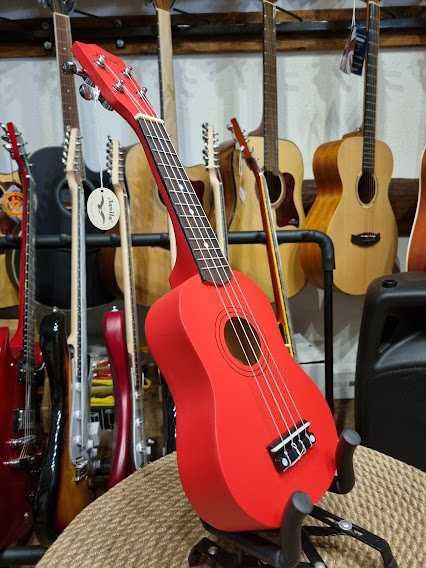 Ever Play Rainbow UC21SM+ Red drewniane ukulele sopranowe UC-21-SM