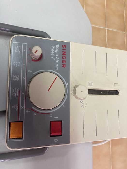 Maquina de passar ferro Singer Magic Steam Press 7