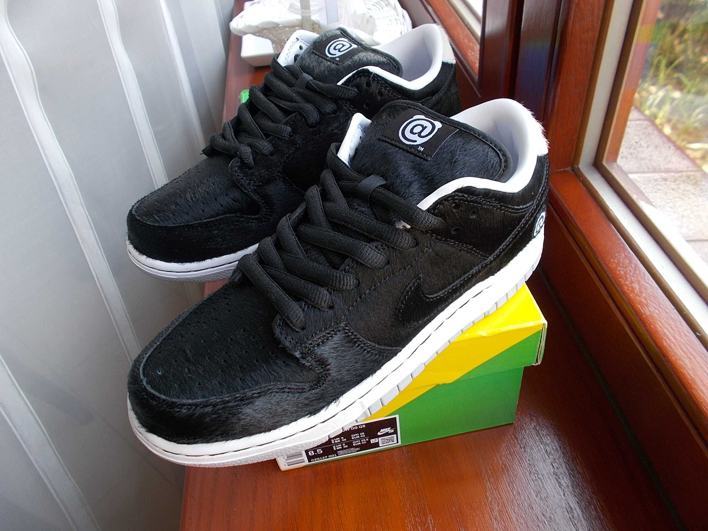 (r. Eur 40-25 cm) Nike SB Dunk Low Medicom Toy Bearbrick CZ5127,-001