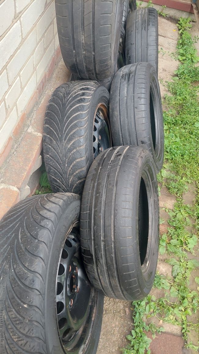 Продам шини  Goodyear