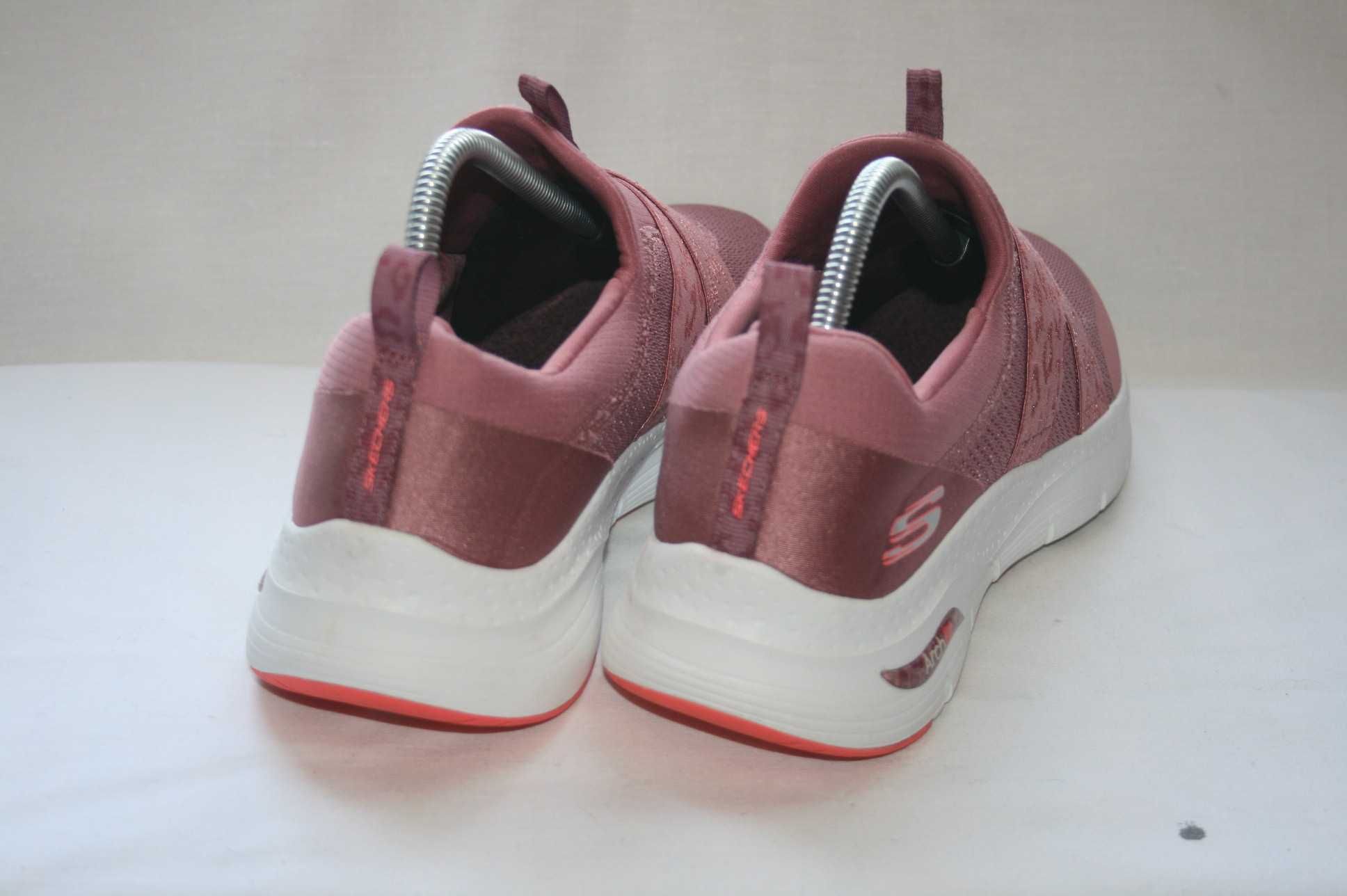 Мокасины жен.   Skechers  раз. 40 ст. 26.5 см.