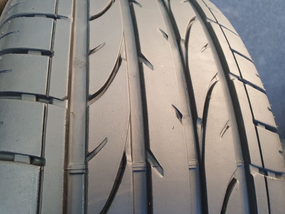Bridgestone 235/55/17 rok 2018 Stan dobry Cena za 2szt letnie