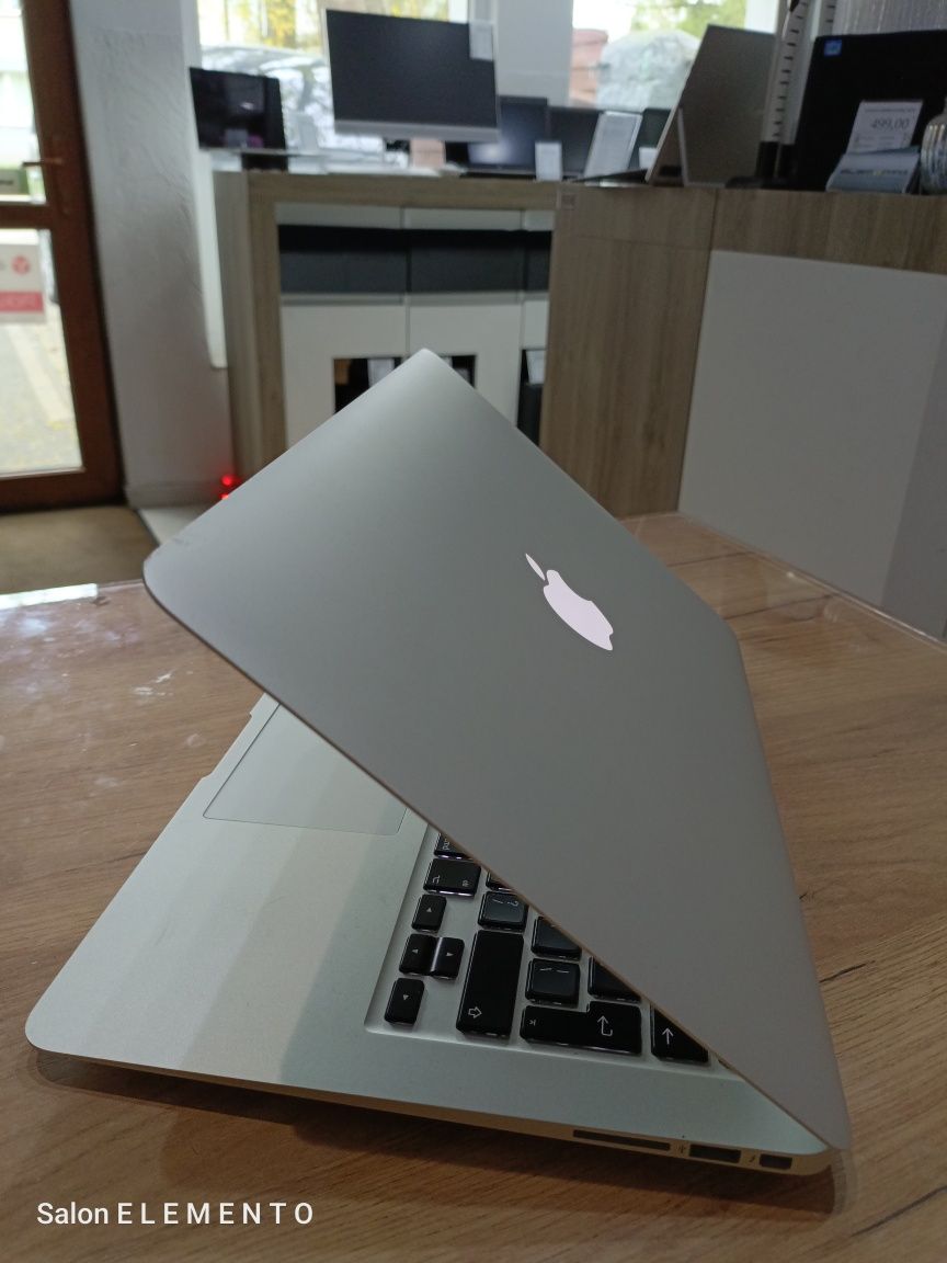 Nietuzinkowy MacBook Air /Intel i7/Intel HD/ 8GB / 256GB SSD #ELEMENTO