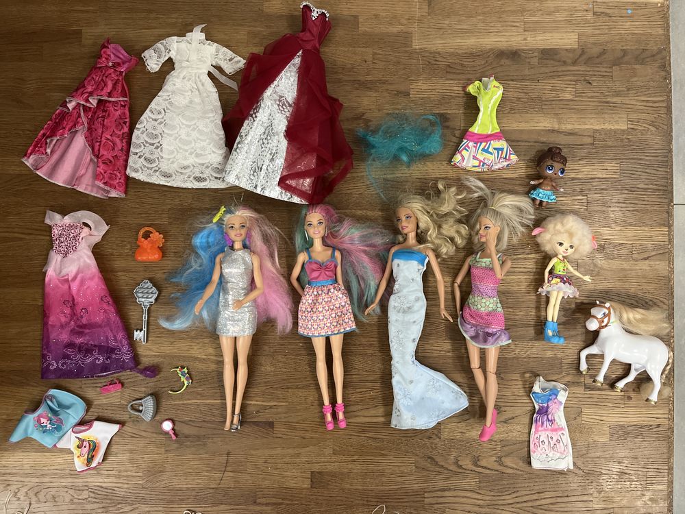 Lalki Barbie ze strojami i akcesoriami plus Enchantimals / owca