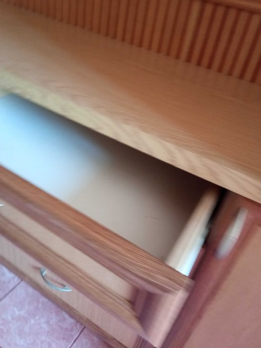 продається комод для передпокою