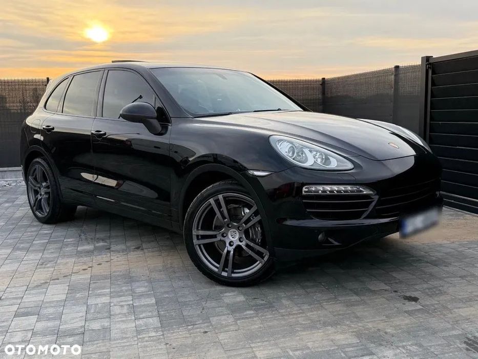 Porsche Cayenne Xenon Navi Klimatronic Tempomat Panorama PDC Bose LED Felgi 21''