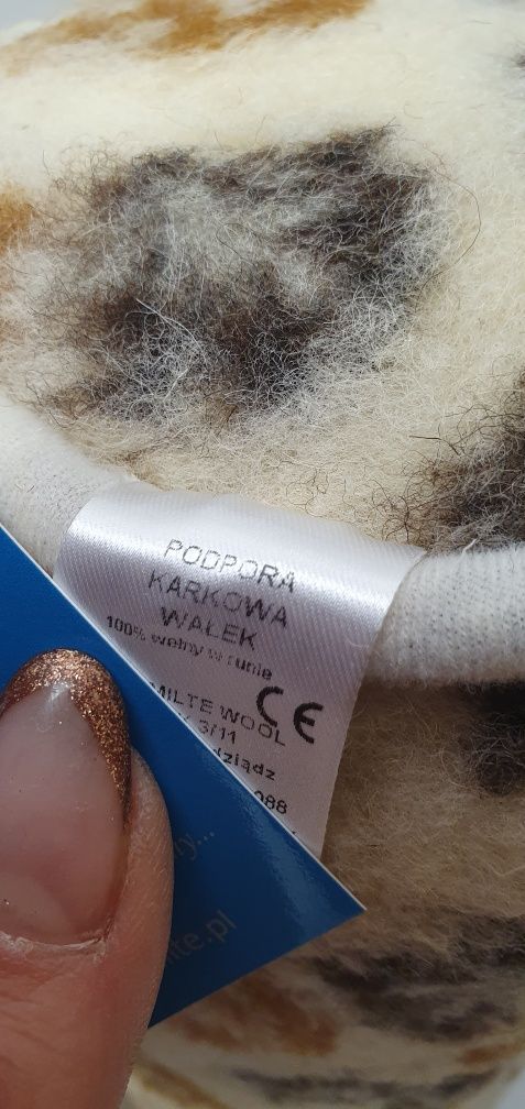 Wałek wełniany owcza wełna wzorki rozgrzewający