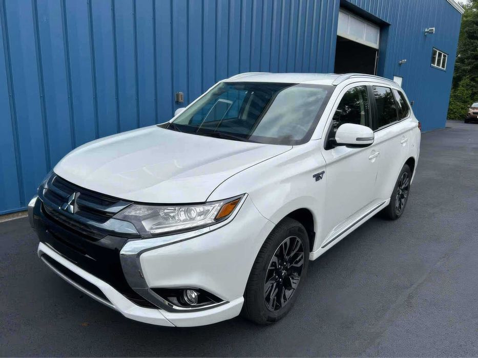 Mitsubishi Outlander Hybrid Plug-in SEL S-AWC      2018
