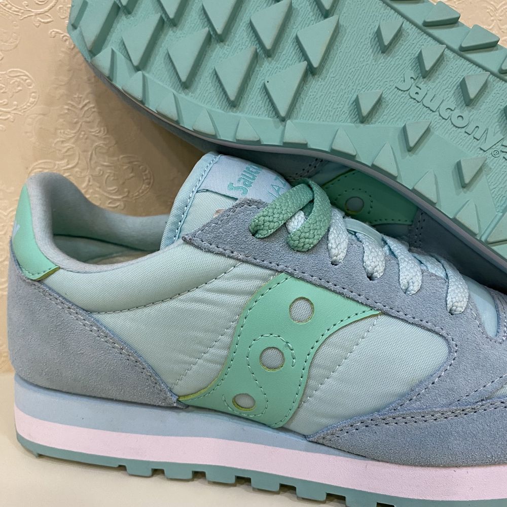 Saucony Jazz.  Жіночі  кросівки. Оригінал.  Розмір 38.