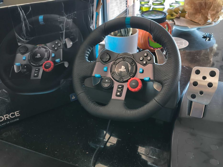 Volante e pedais ps4