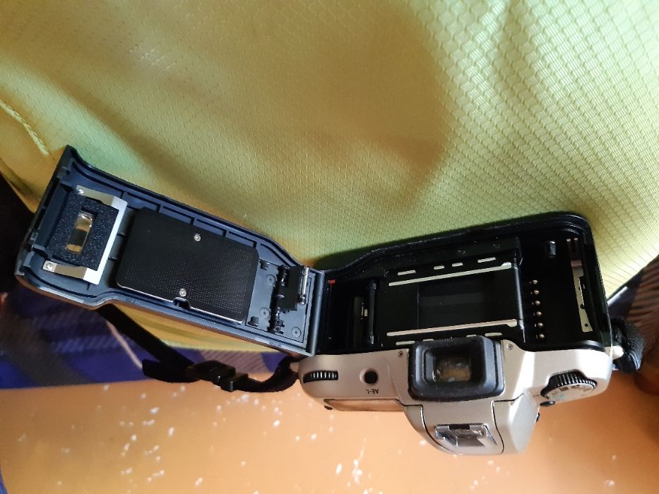 Máquina Fotográfica Analógica F60