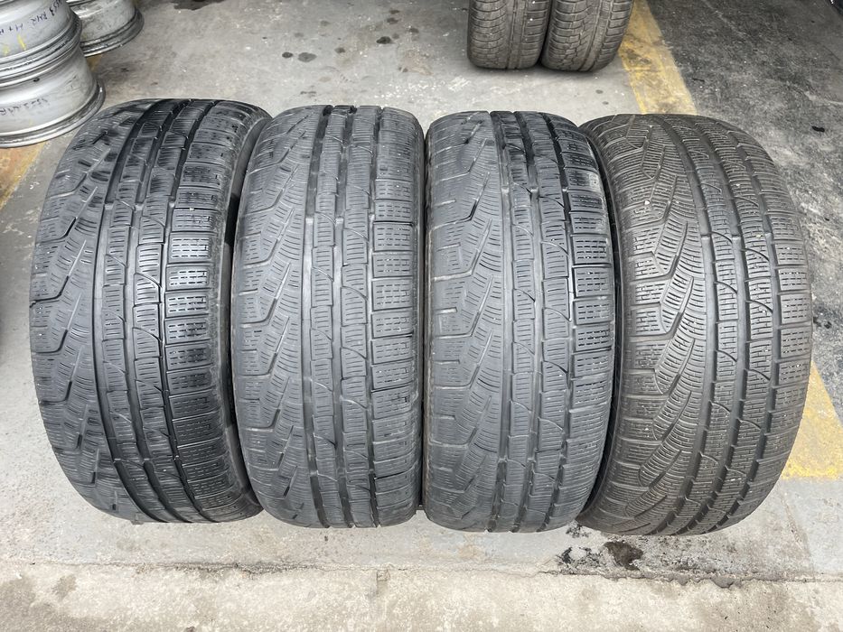 Шини зимові R18 245 45 Pirelli RFT Склад Осокорки
