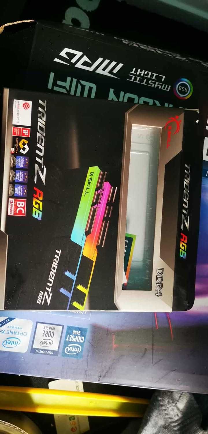 I9 10900k + Płyta głowna Msi mpg z 490  + 32 gb ram cl 16 3600