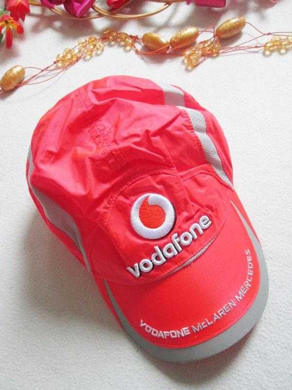 Кепка бейсболка Vodafone McLaren Mercedes Lewis