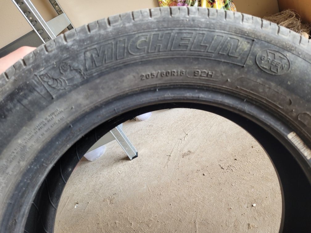 Opony letnie 205/60 R16