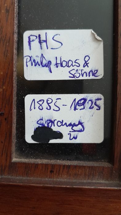 Zabytkowe zegary wiszące