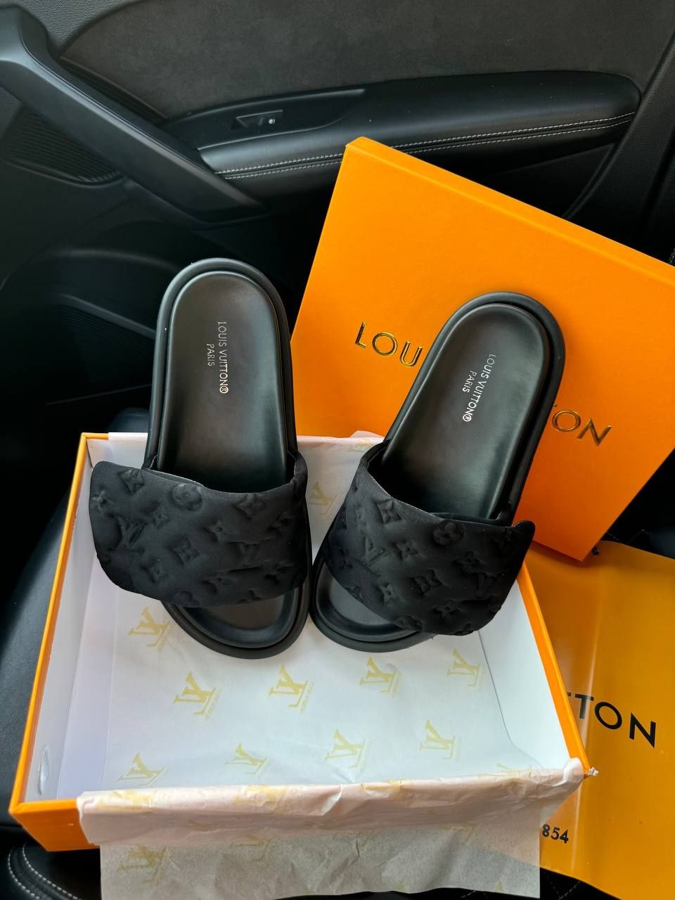р36-41 Шльопанці Louis Vuitton Black