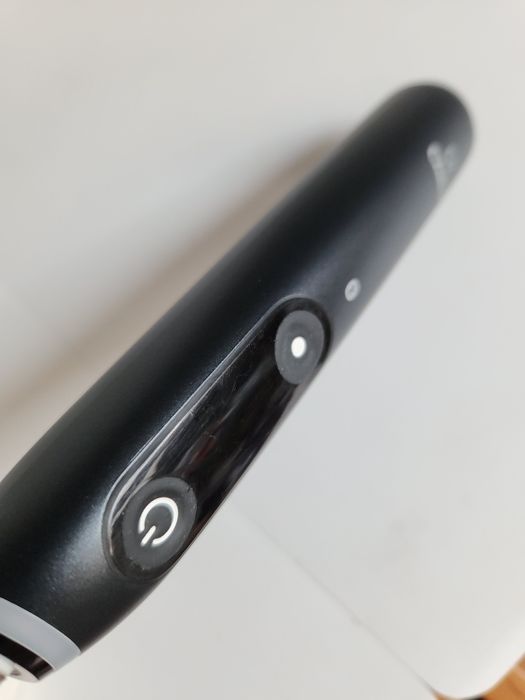 Szczoteczka oral b io series  8