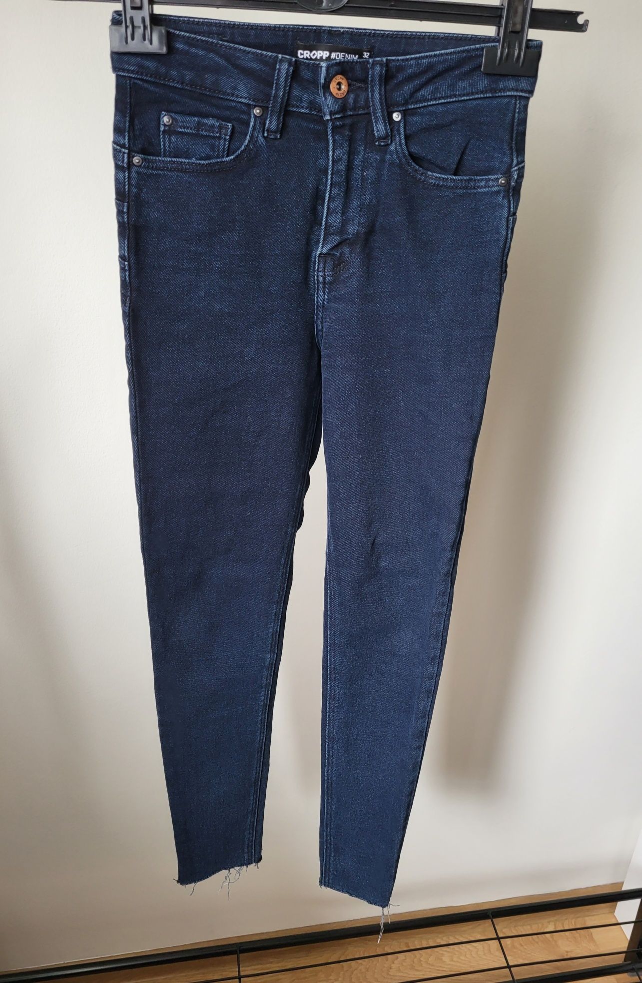 Jeansy Denim Cropp push up rozmiar xxs xs