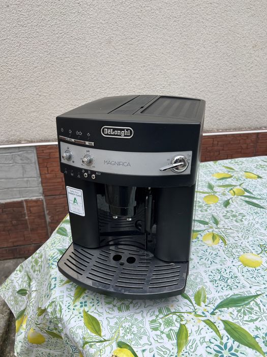 Кофемашина DeLonghi Magnifica