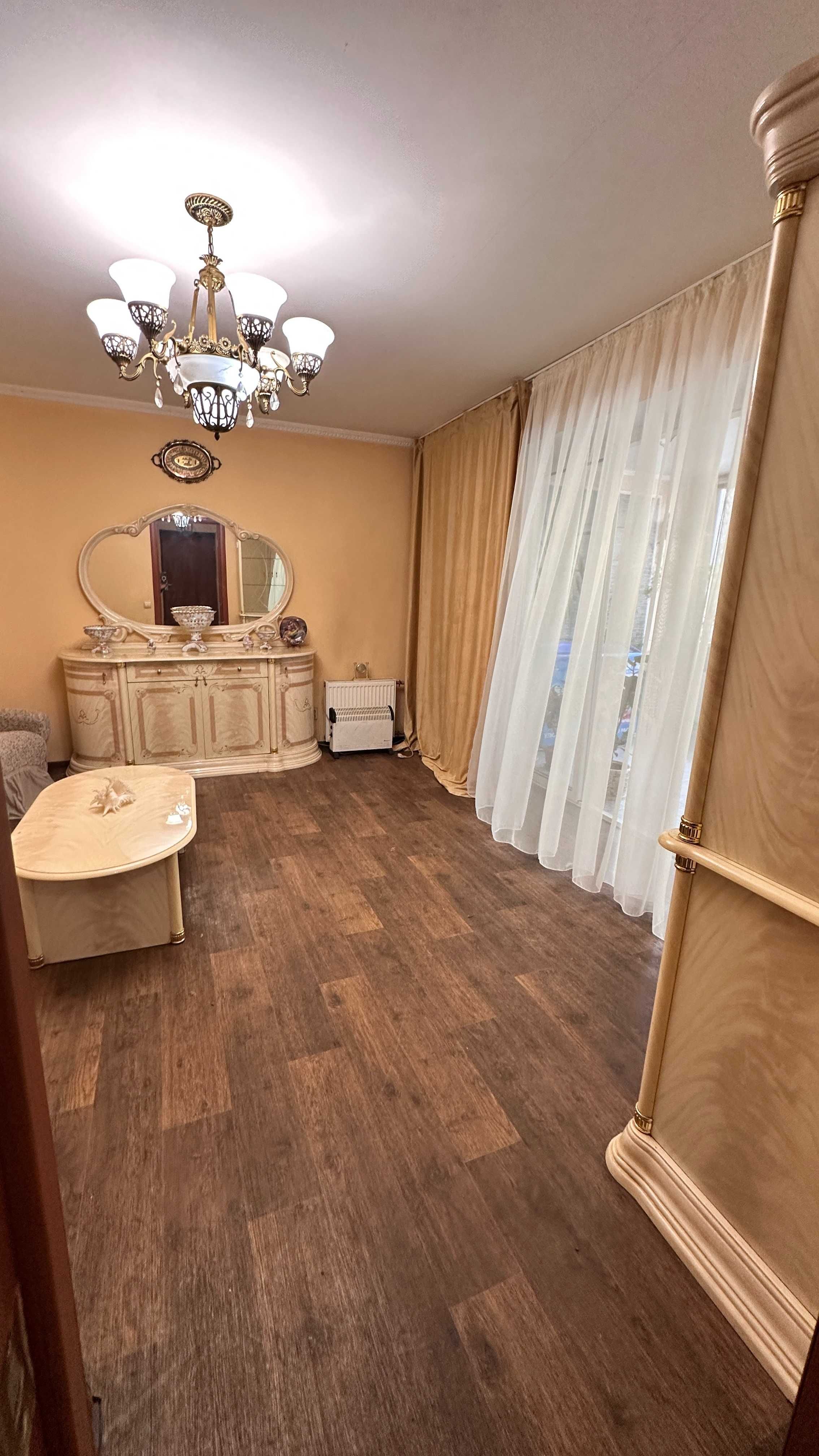 сдам комнату в 2х комнатной квартире по ул, Усенко Левый берег Днепр