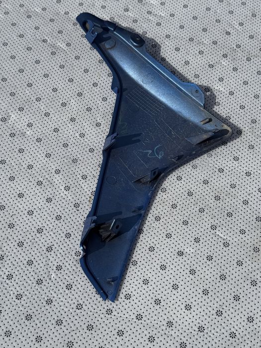Prawy plug podloga yamaha nmax 125