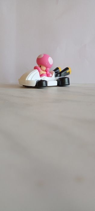 Игрушки McDonalds mario Kart nintendo.
