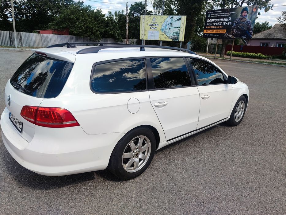 Продам автомобіль Volkswagen Passat B7