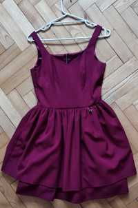 Elegancka sukienka bordo