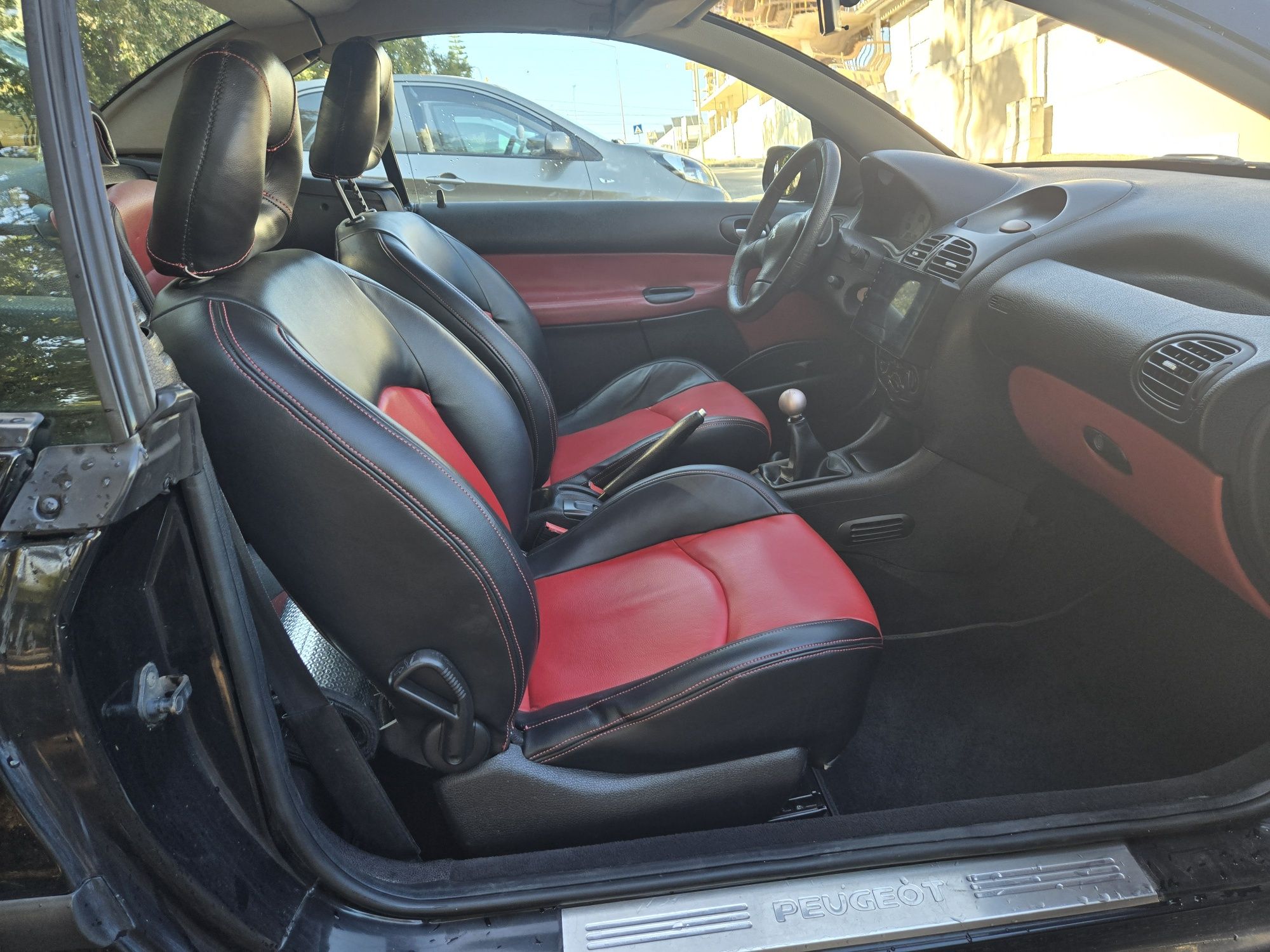 Peugeot 206 CC 1.6 16v