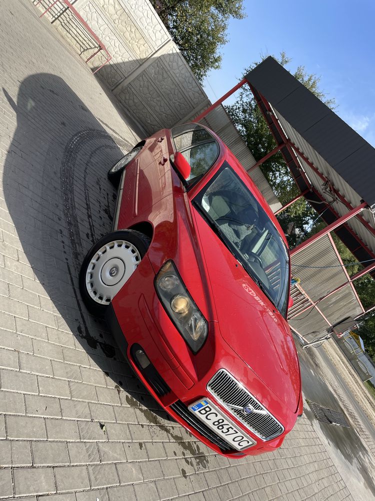 Продам Volvo v50 2.0 D