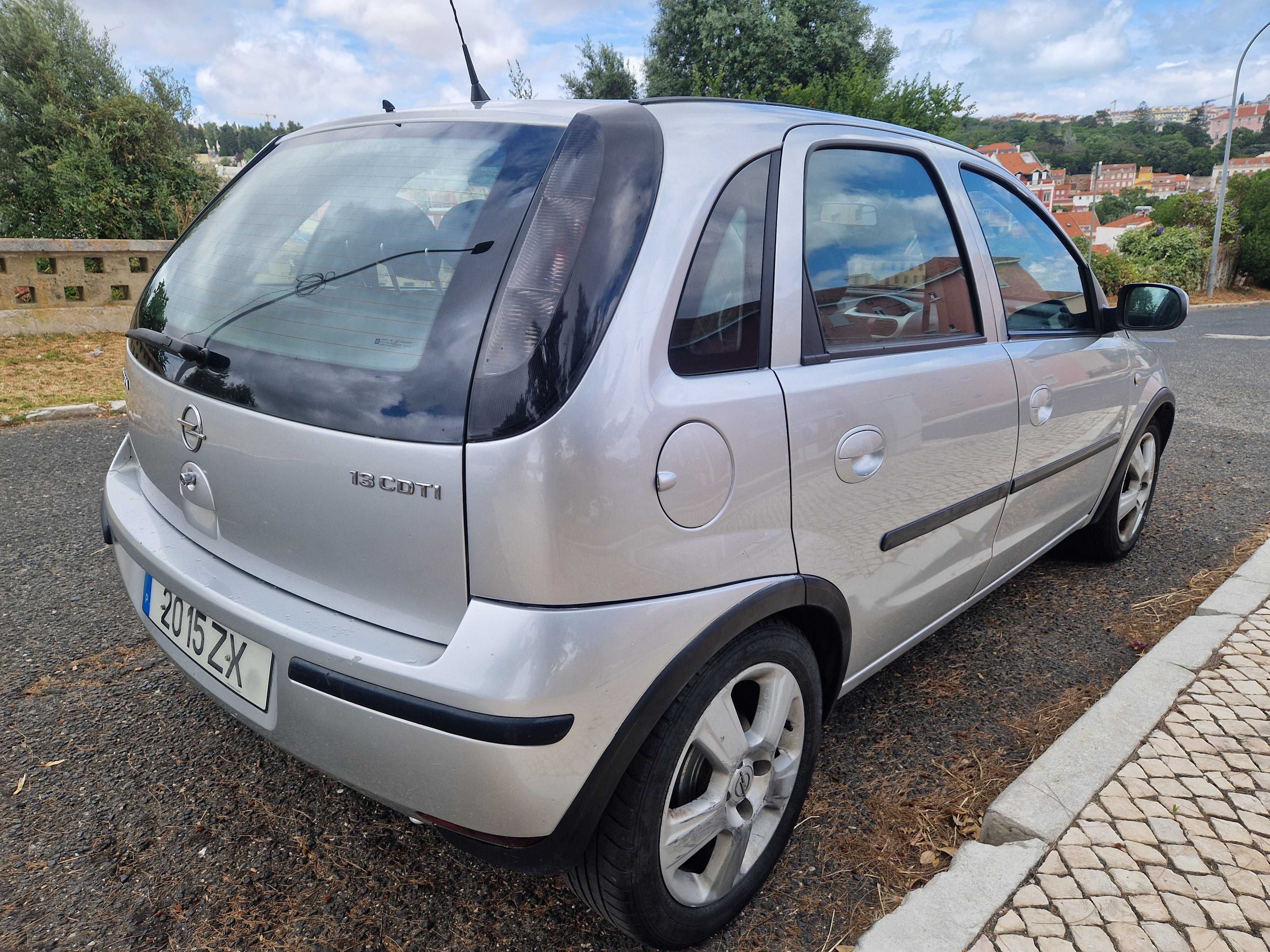 Opel Corsa 1.3 CDTI - 2005 | 160.000 km | Diesel | Econômico e Fiável