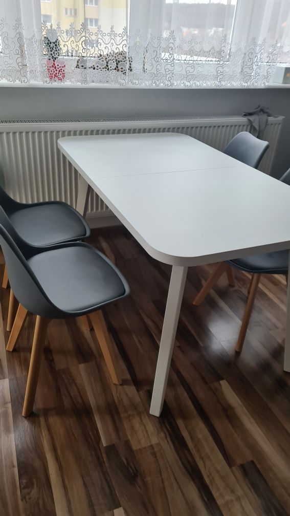 Stół rozkładany, biały