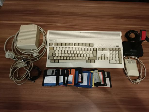 Amiga 1200 retro.