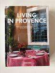 Książka Living in Provence nowa zafoliowana
