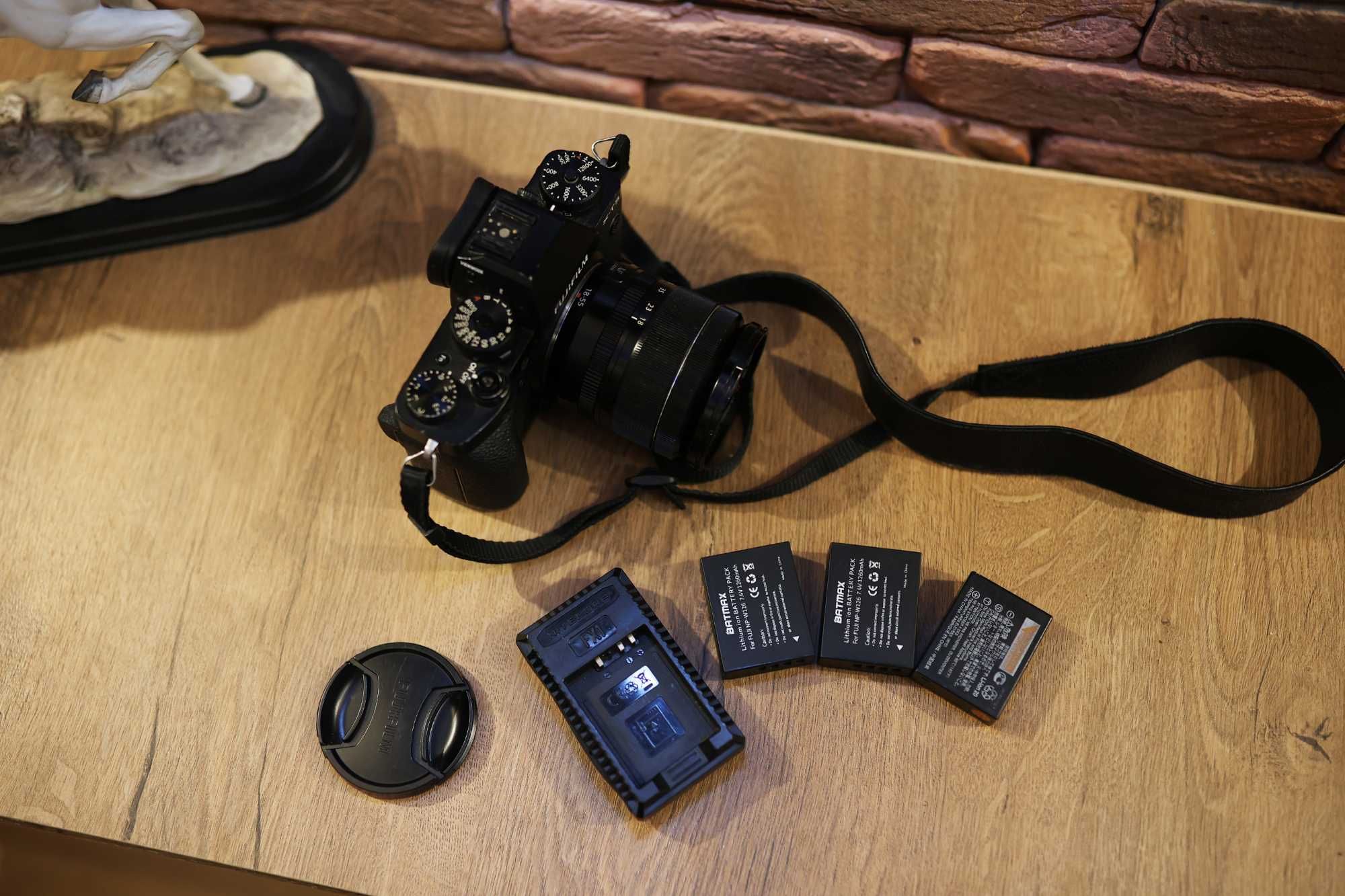 Fujifilm X-T3 + XF 18-55mm F2.8-4 Kit Black