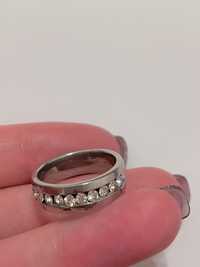 Каблучки розмір 16 15,5 15 біжутерія срібло біле золото каміння кольцо