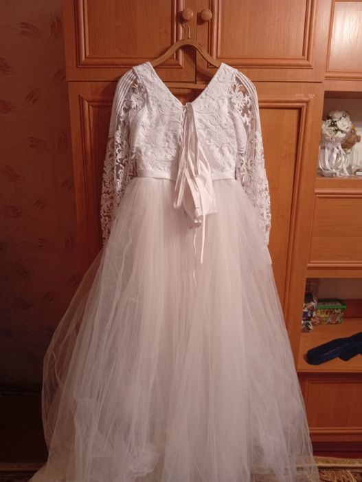 Весільна сукня ,гіпюр