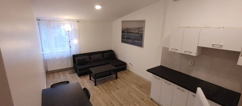 Trzypokojowe w pobliżu Czerwonego Rynku