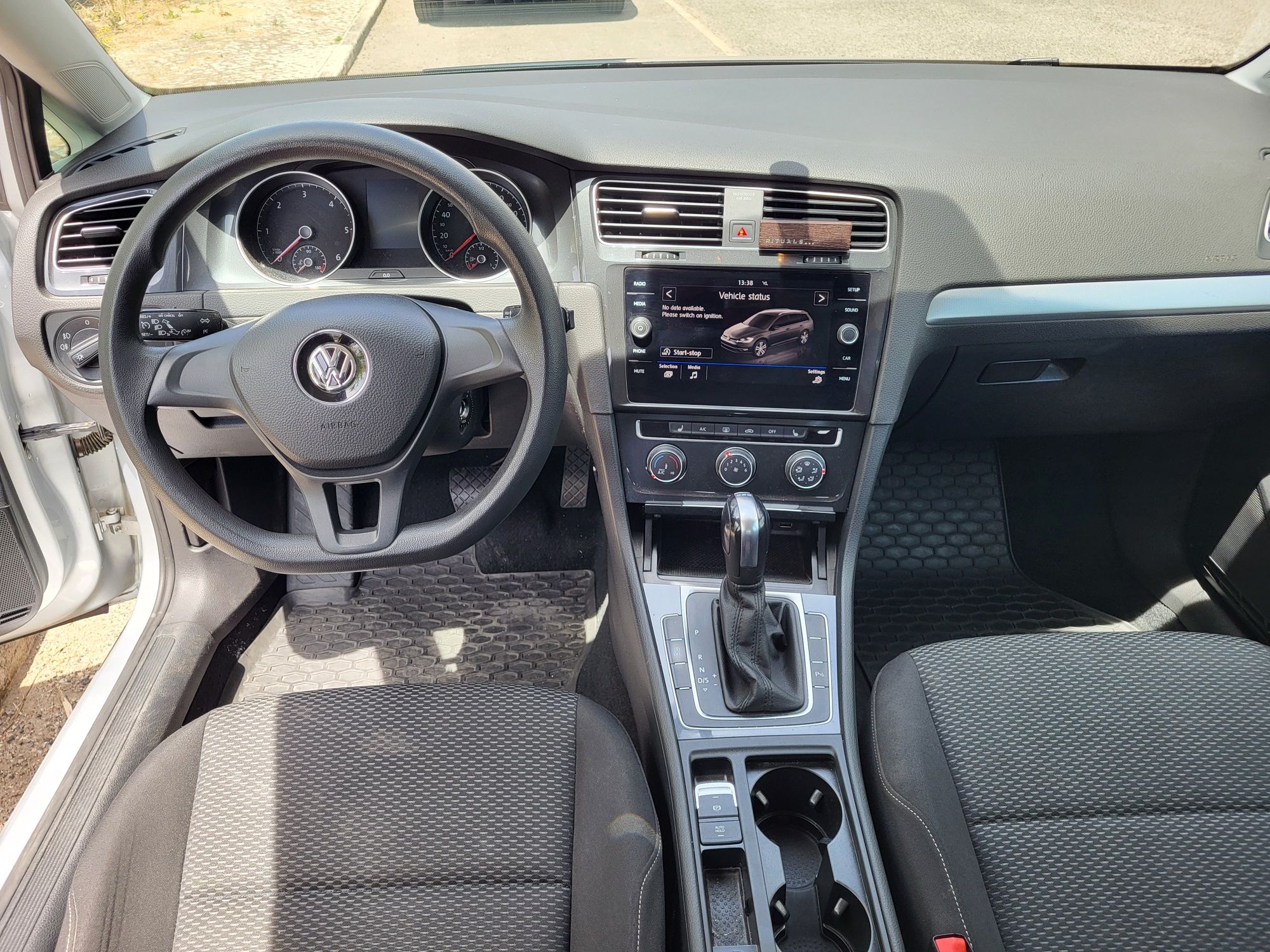 Volkswagen Golf 7 1,6TDI, caixa automática DSG