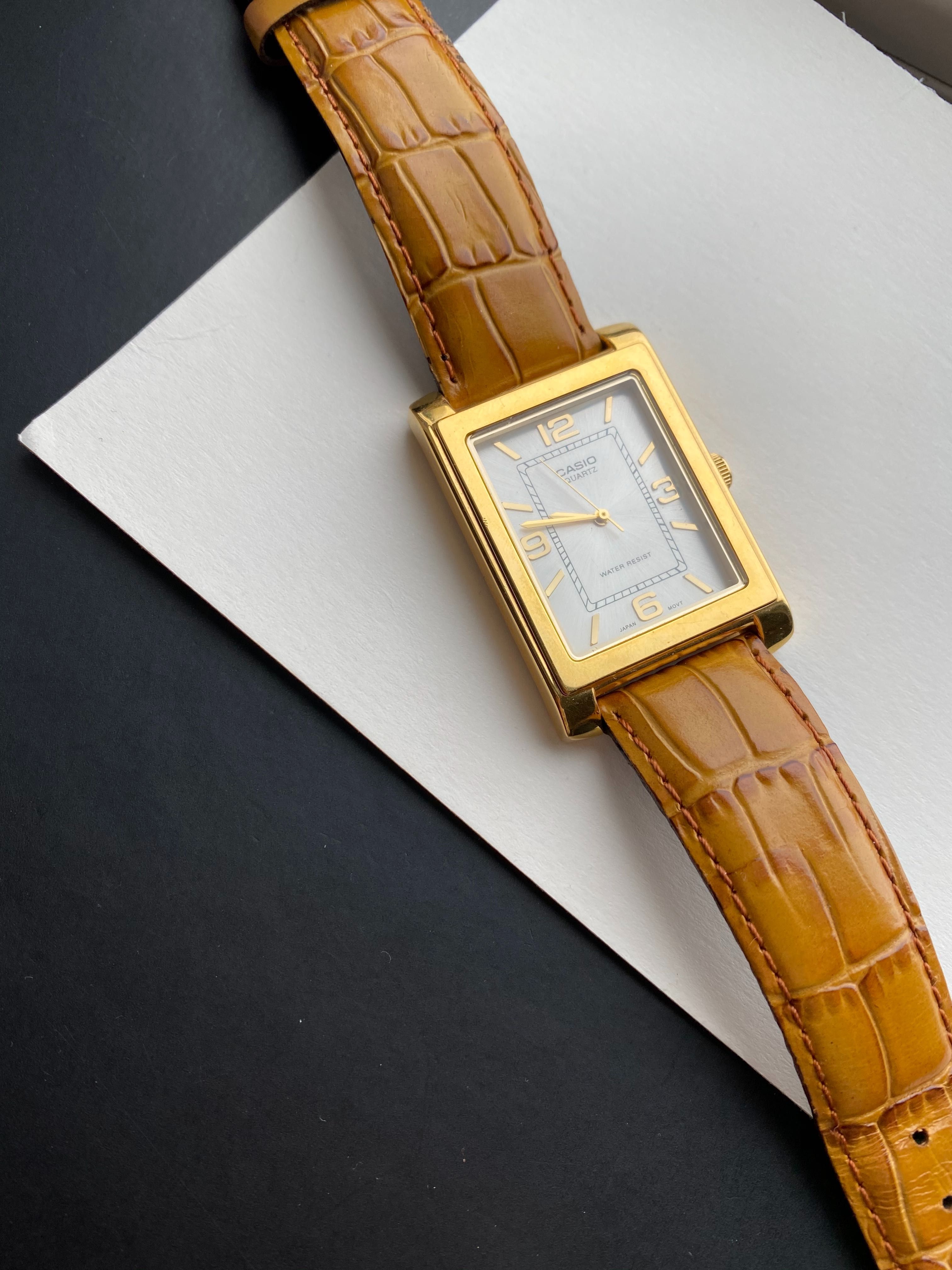 Продаю жіночий годинник Casio quartz