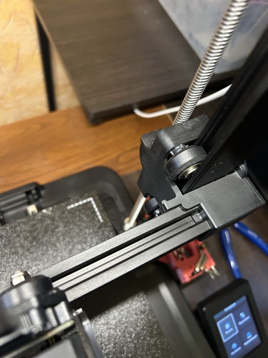 Продам 3д принтер Creality Ender 3V3 SE