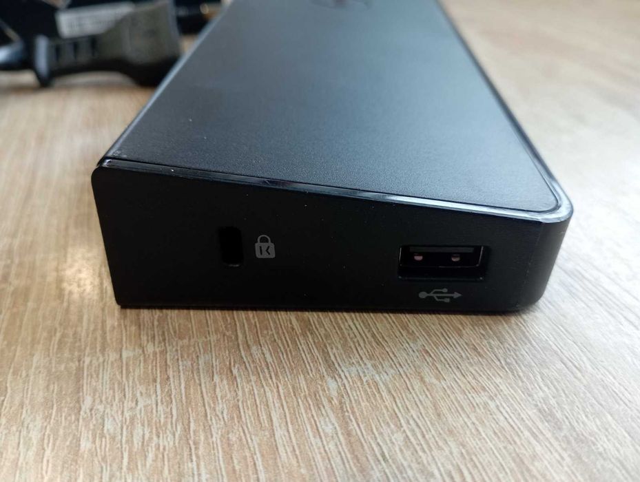 Док-станція Dell Dock D3000