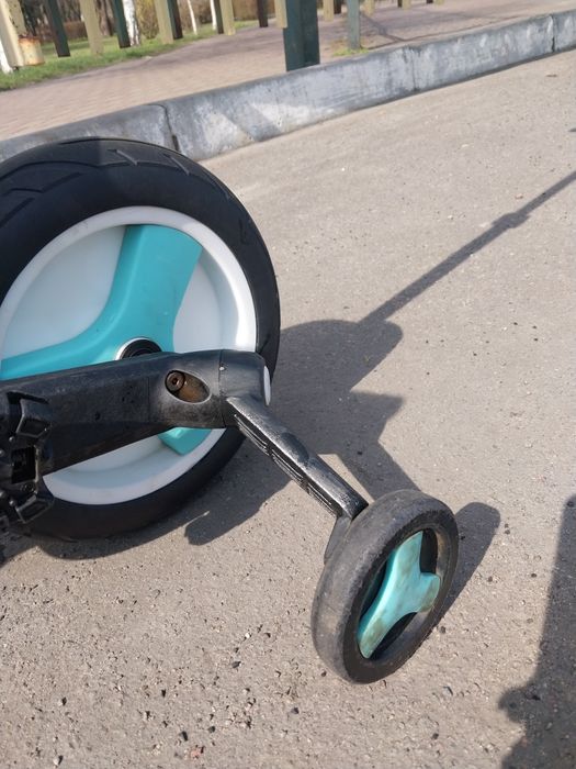 Продам біговел-велосипед з батьківською ручкою