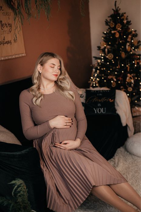 Сукня для ванітних та годуючих мам