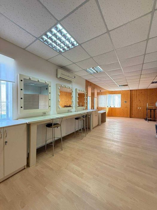 Продаж комерційного приміщення в центрі міста